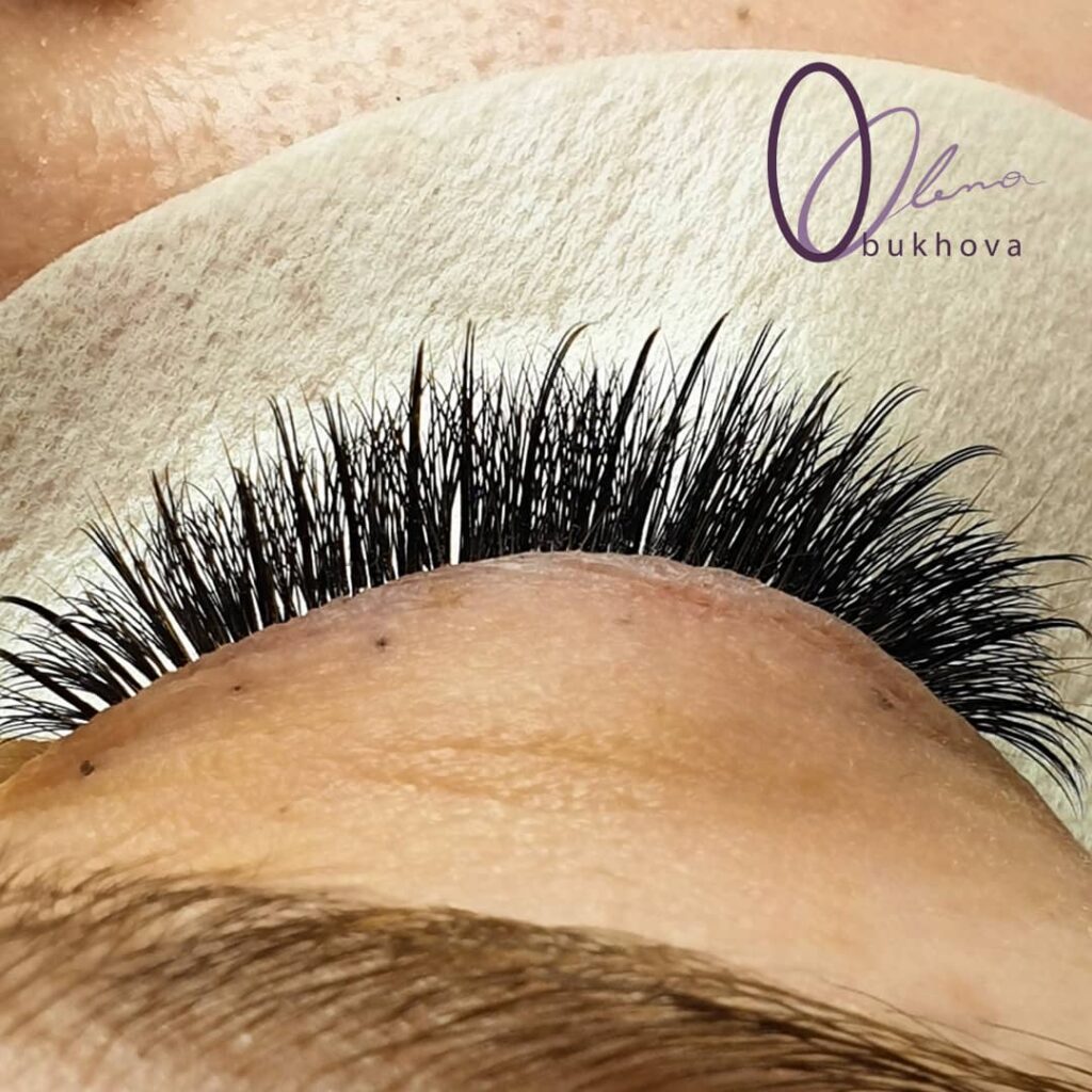 4-5D Volume mixed with spikes extended by 2mm for a balanced, textured finish.